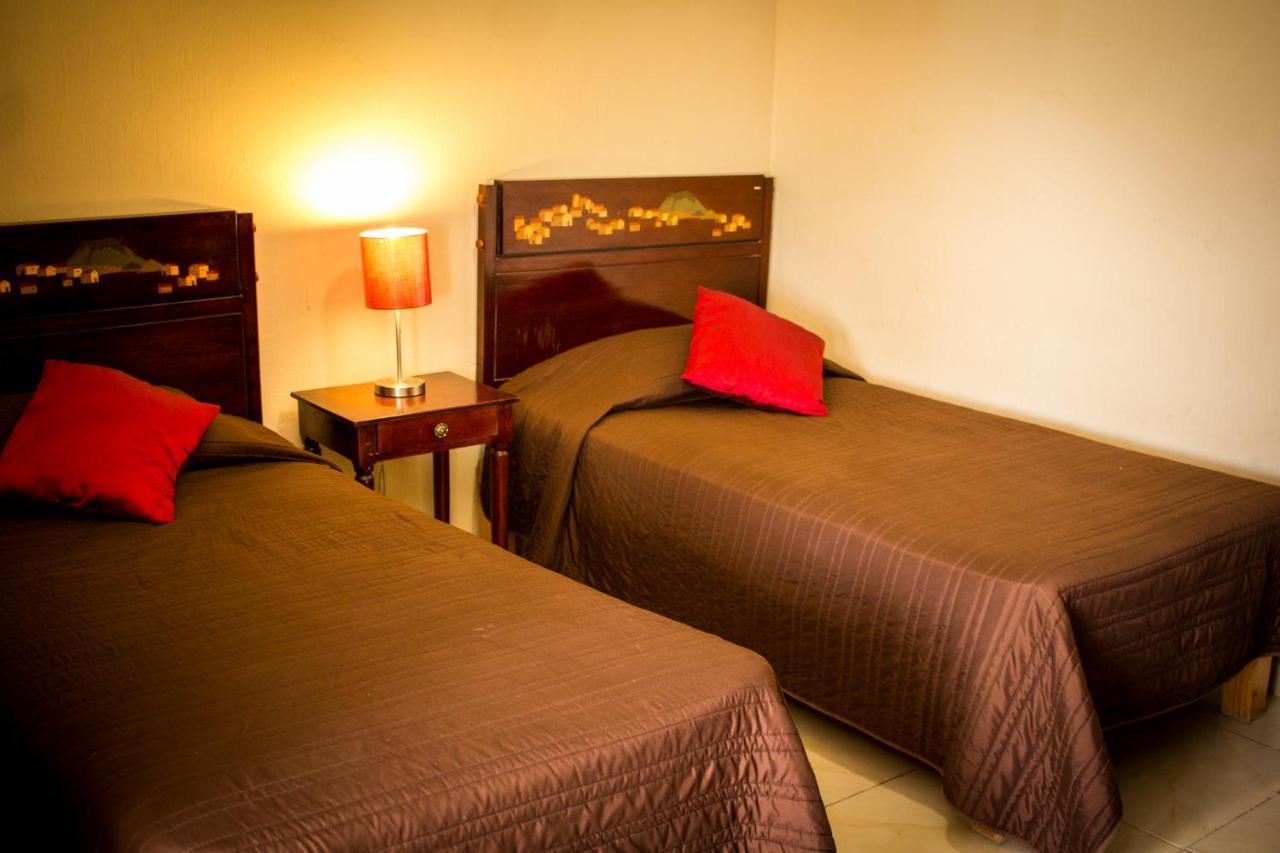 Hotel Aztlan 3*